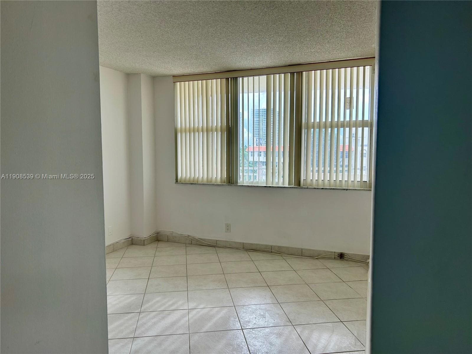 PARKER DORADO CONDO · #520 in Hallandale Beach - Photo 7