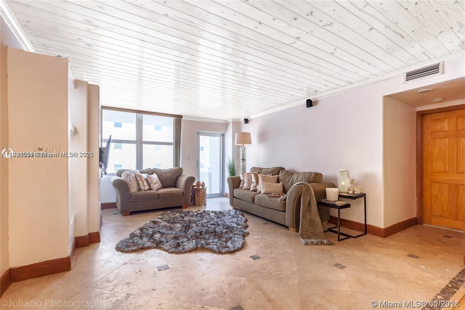 FOUR WINDS CONDO · #1006 in Surfside - Photo 7