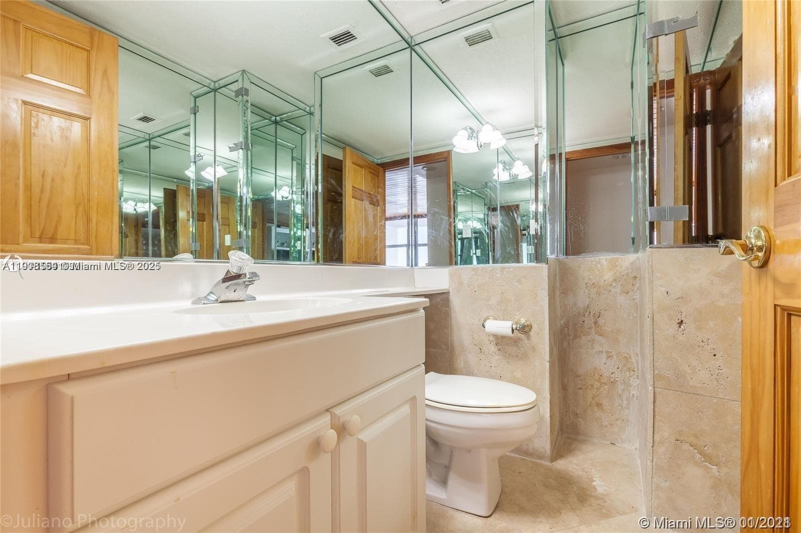 FOUR WINDS CONDO · #1006 in Surfside - Photo 11