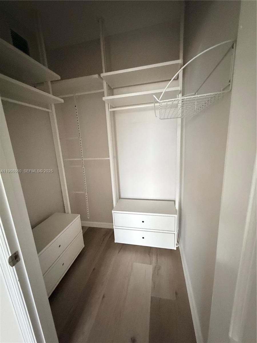 NURIVER LANDING CONDO · #806 in Fort Lauderdale - Photo 18