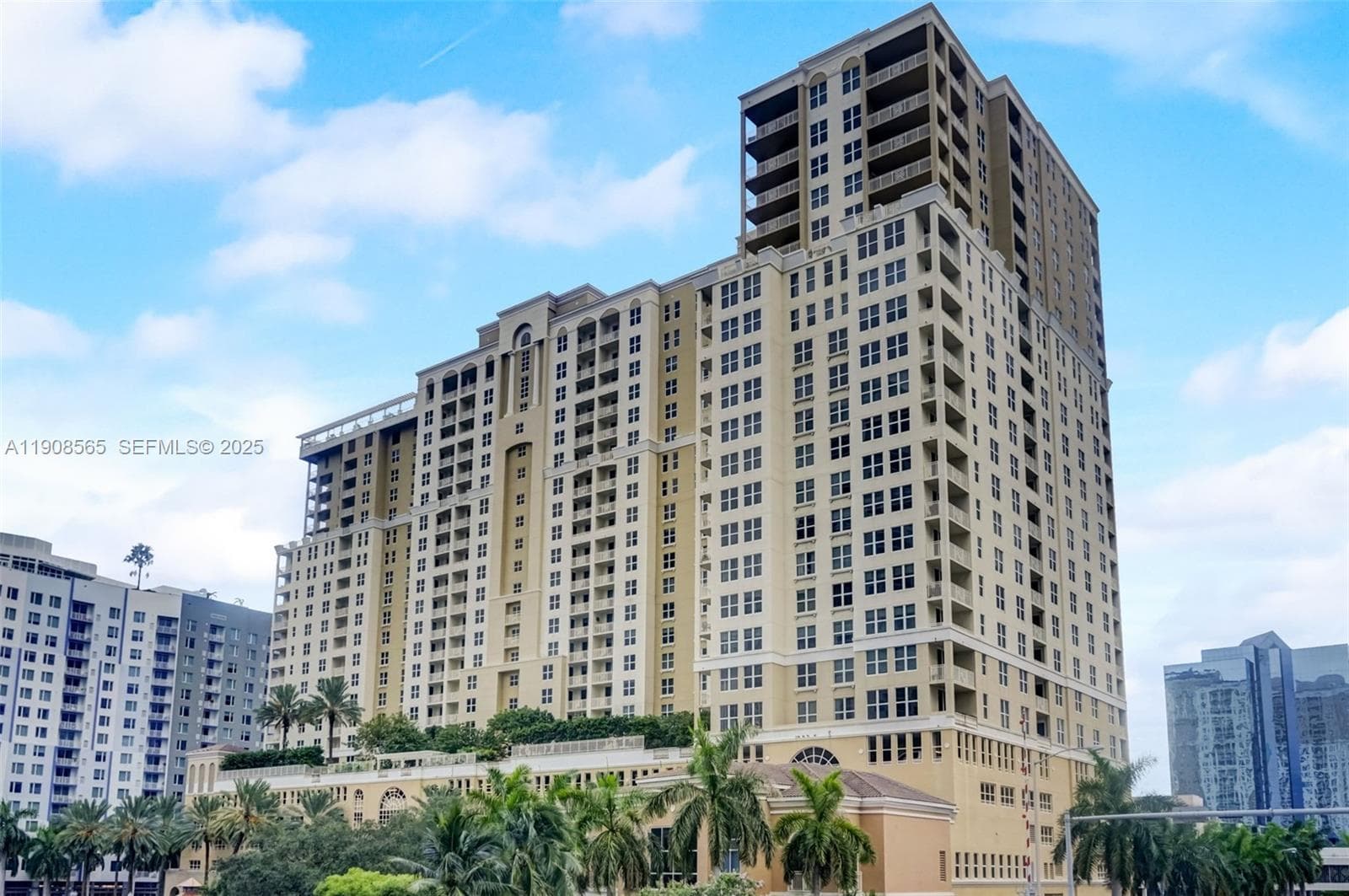 NURIVER LANDING CONDO · #806 in Fort Lauderdale - Photo 2
