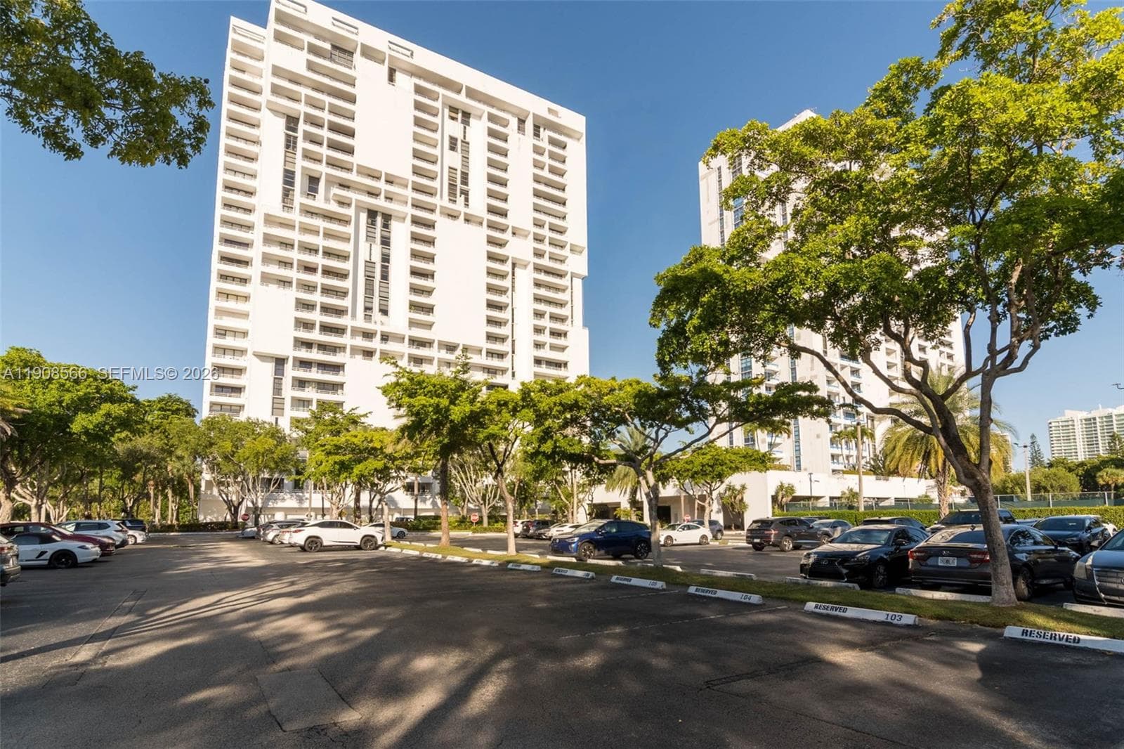 DELVISTA TOWERS CONDO · #2728 in Aventura - Photo 34