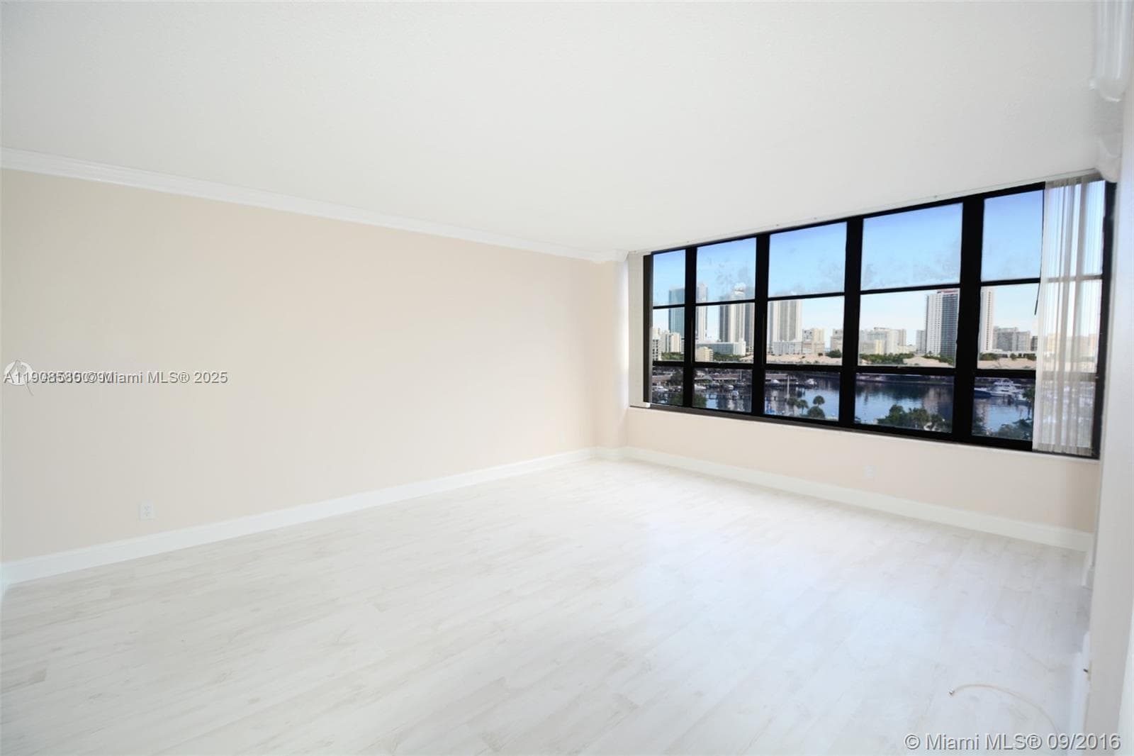 OLYMPUS CONDO · #721 in Hallandale Beach - Photo 13