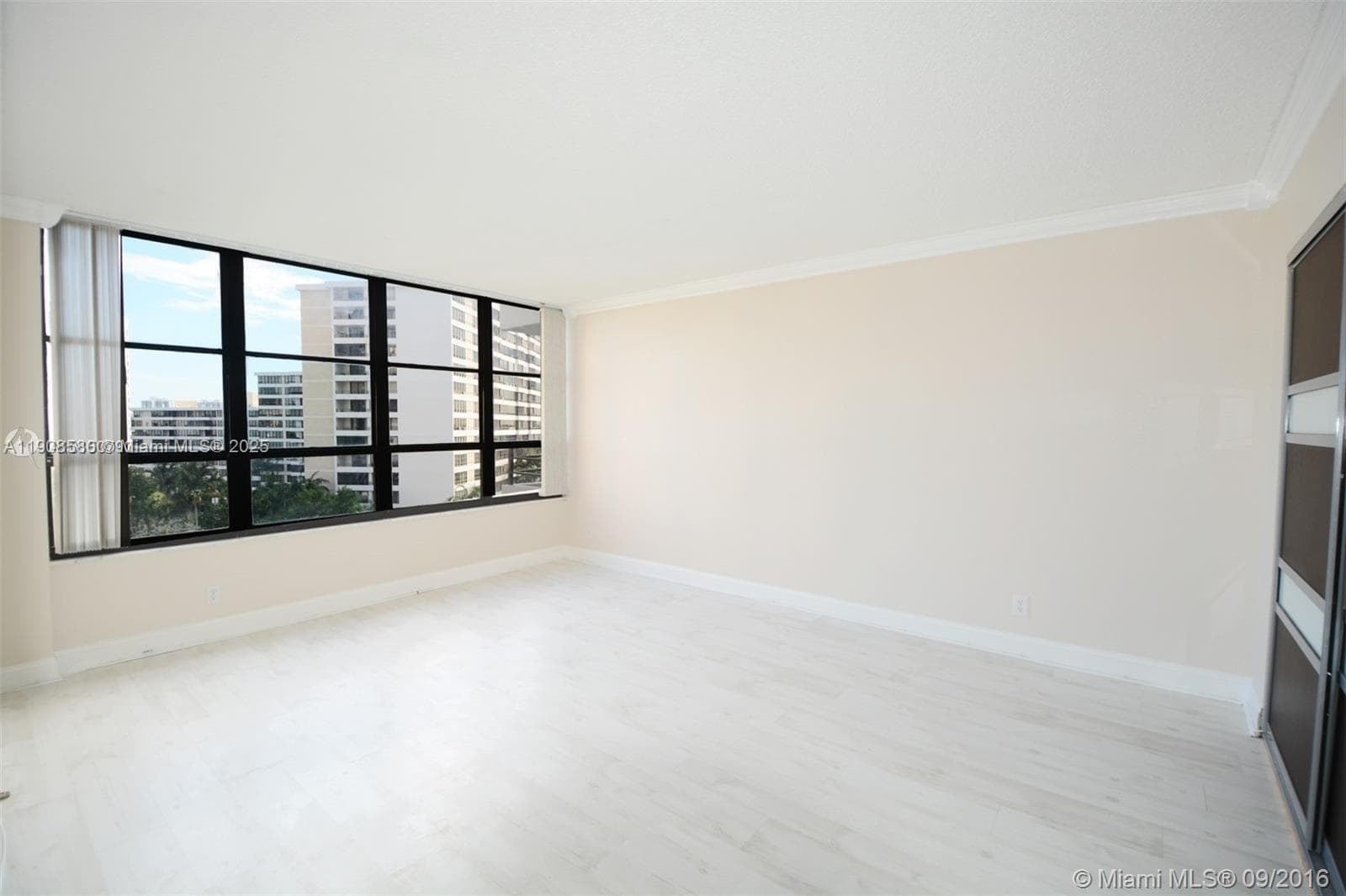 OLYMPUS CONDO · #721 in Hallandale Beach - Photo 12