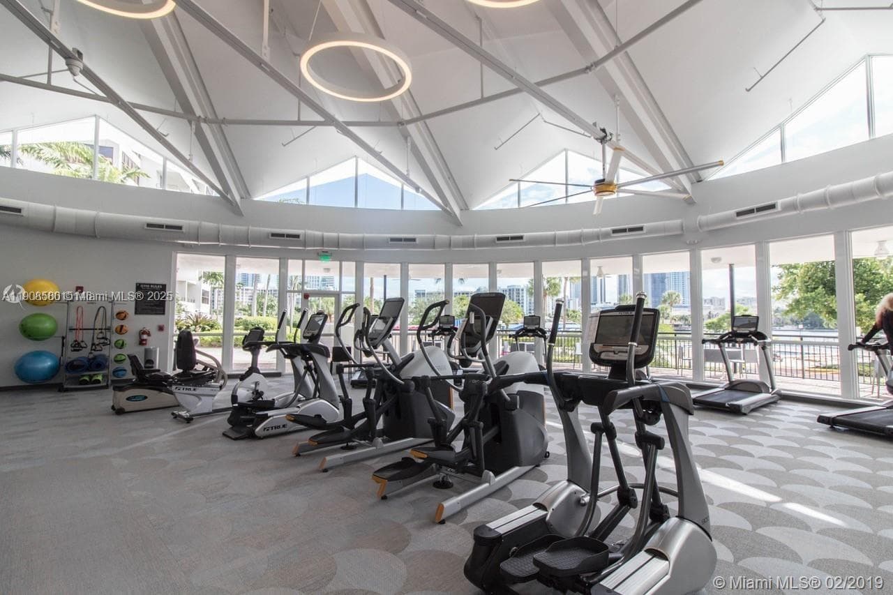 OLYMPUS CONDO · #721 in Hallandale Beach - Photo 37
