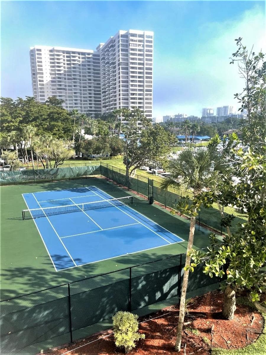 OLYMPUS CONDO · #721 in Hallandale Beach - Photo 44