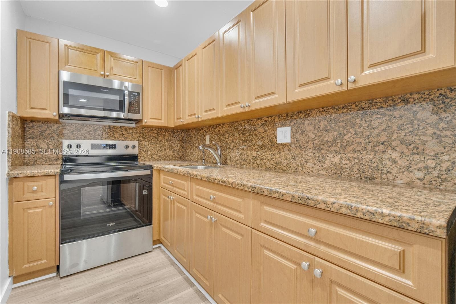 Sunset Villas · #204-9 in Miami - Photo 19