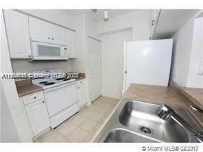 Porto Bellagio · #3601 in Sunny Isles Beach - Photo 8