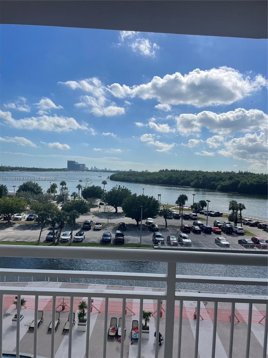 COASTAL TOWERS CONDO · #507 in Sunny Isles Beach - Photo 3