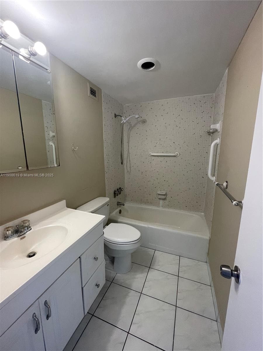 COASTAL TOWERS CONDO · #507 in Sunny Isles Beach - Photo 9