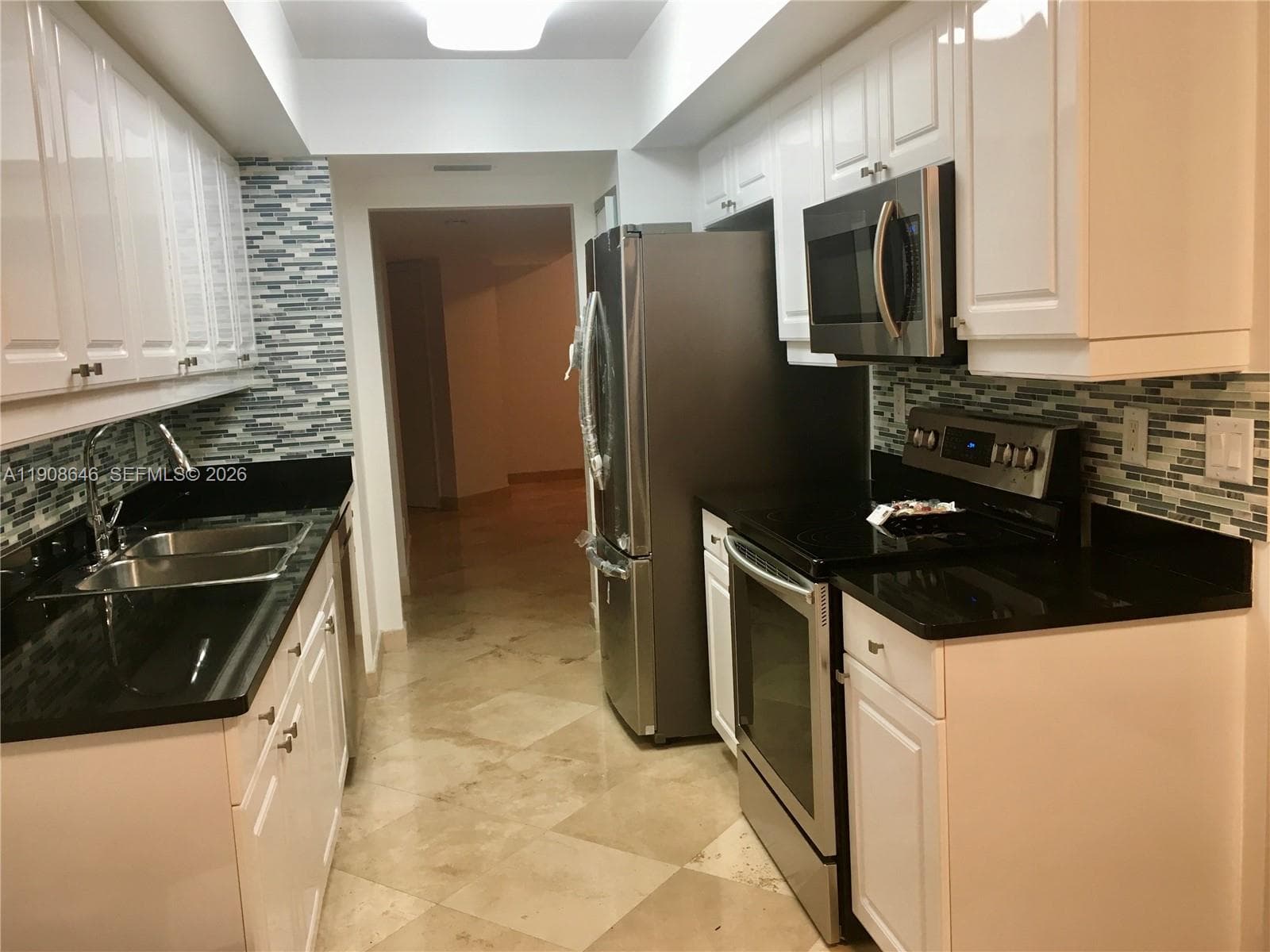SOUTH TOWER AT THE POINT · #2202 in Aventura - Photo 5