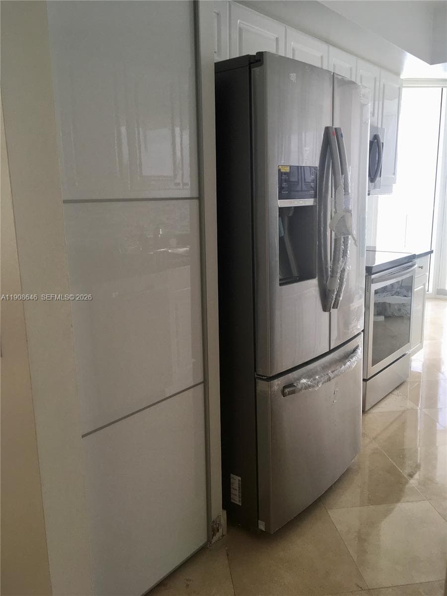 SOUTH TOWER AT THE POINT · #2202 in Aventura - Photo 9