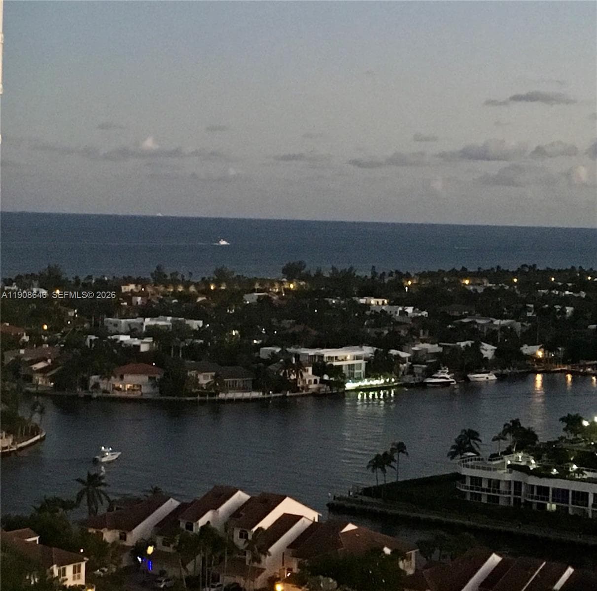SOUTH TOWER AT THE POINT · #2202 in Aventura - Photo 25