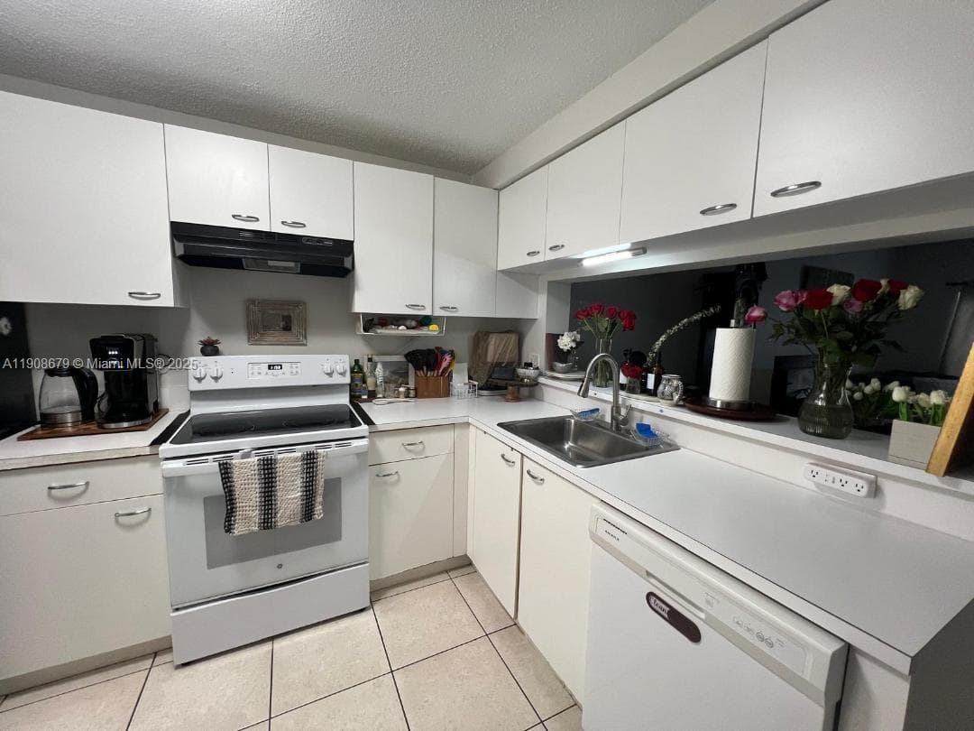 CORONADO CONDO- TOWER II · #1221 in Aventura - Photo 30