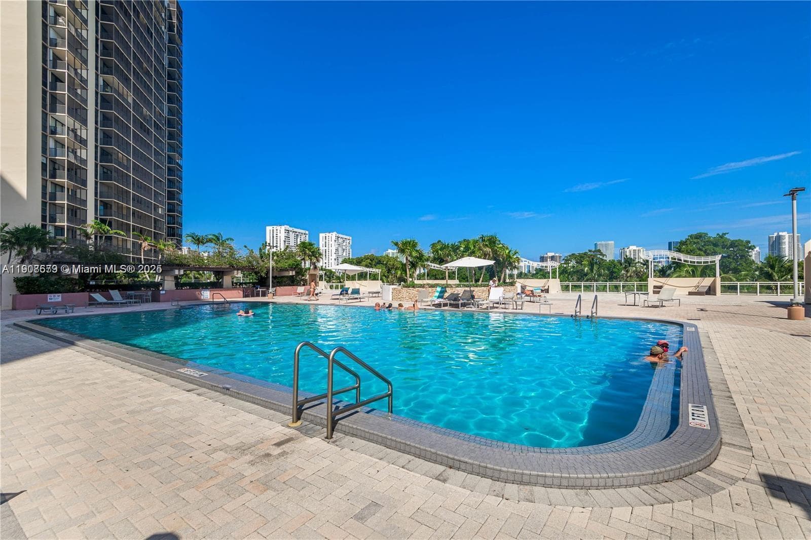 CORONADO CONDO- TOWER II · #1221 in Aventura - Photo 25