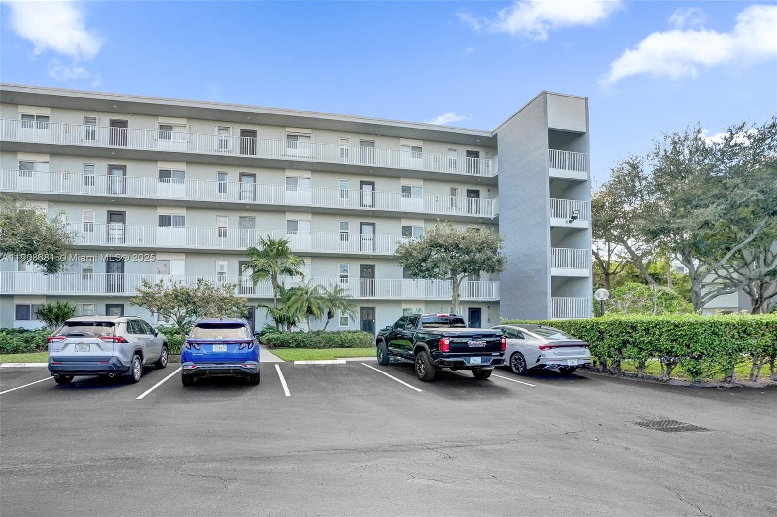 CYPRESS BEND · #310 in Pompano Beach - Photo 2