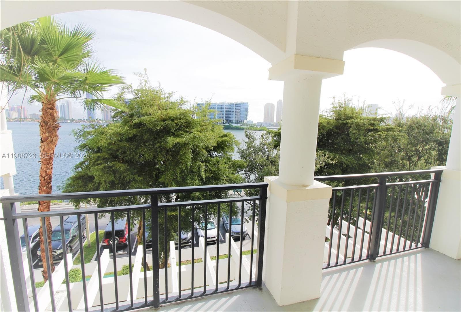 VILLAGE BY THE BAY CONDO · #12409 in Aventura - Photo 3