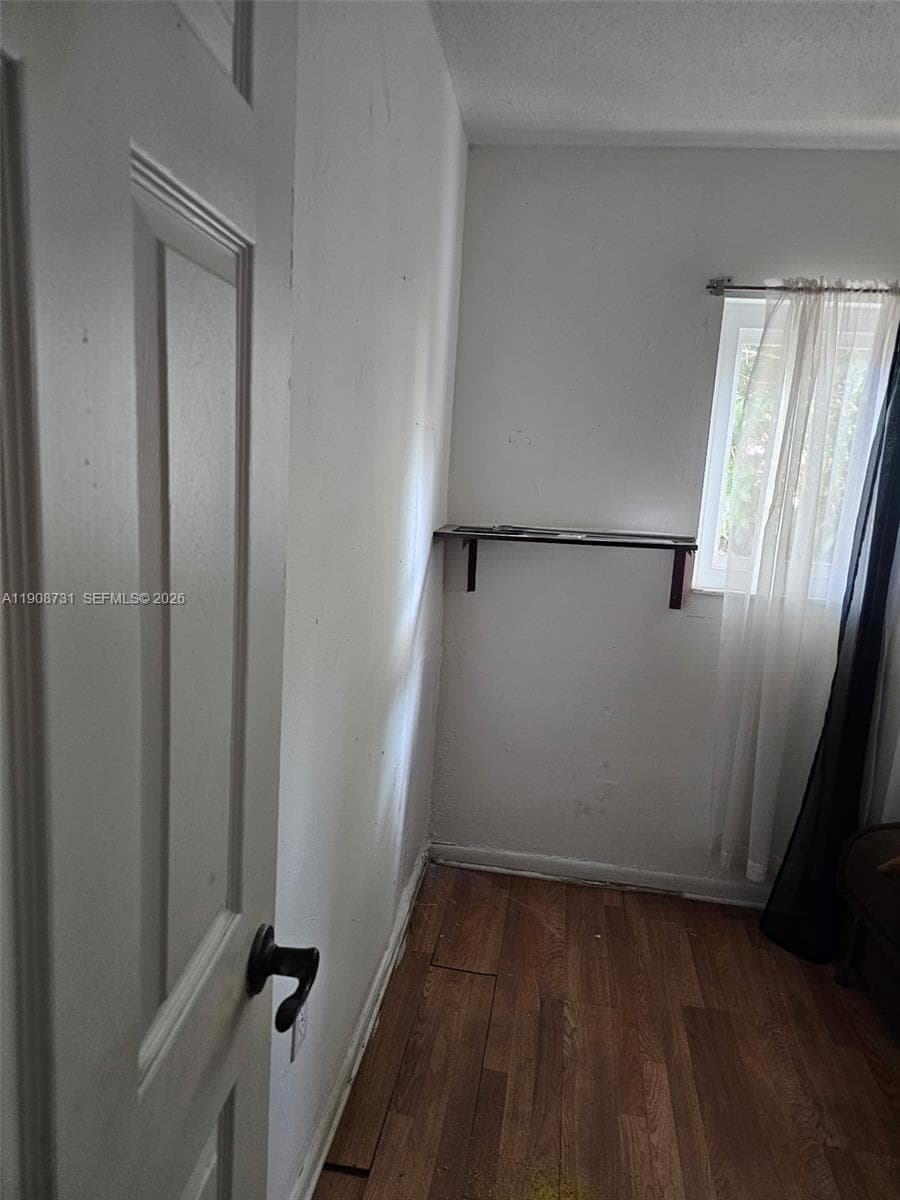 15151 Railroad Dr photo 20