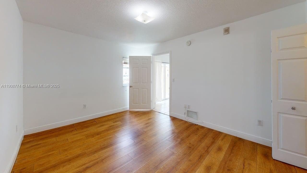 RIVER RUN SOUTH CONDO · #410-1 in Miami - Photo 22
