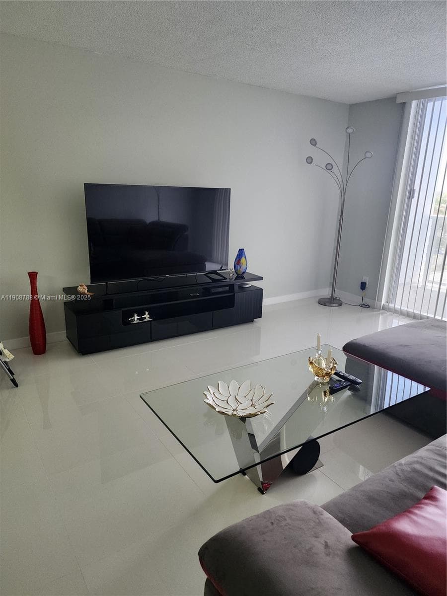 LA MER ESTATES EAST CONDO · #607 in Hallandale Beach - Photo 7