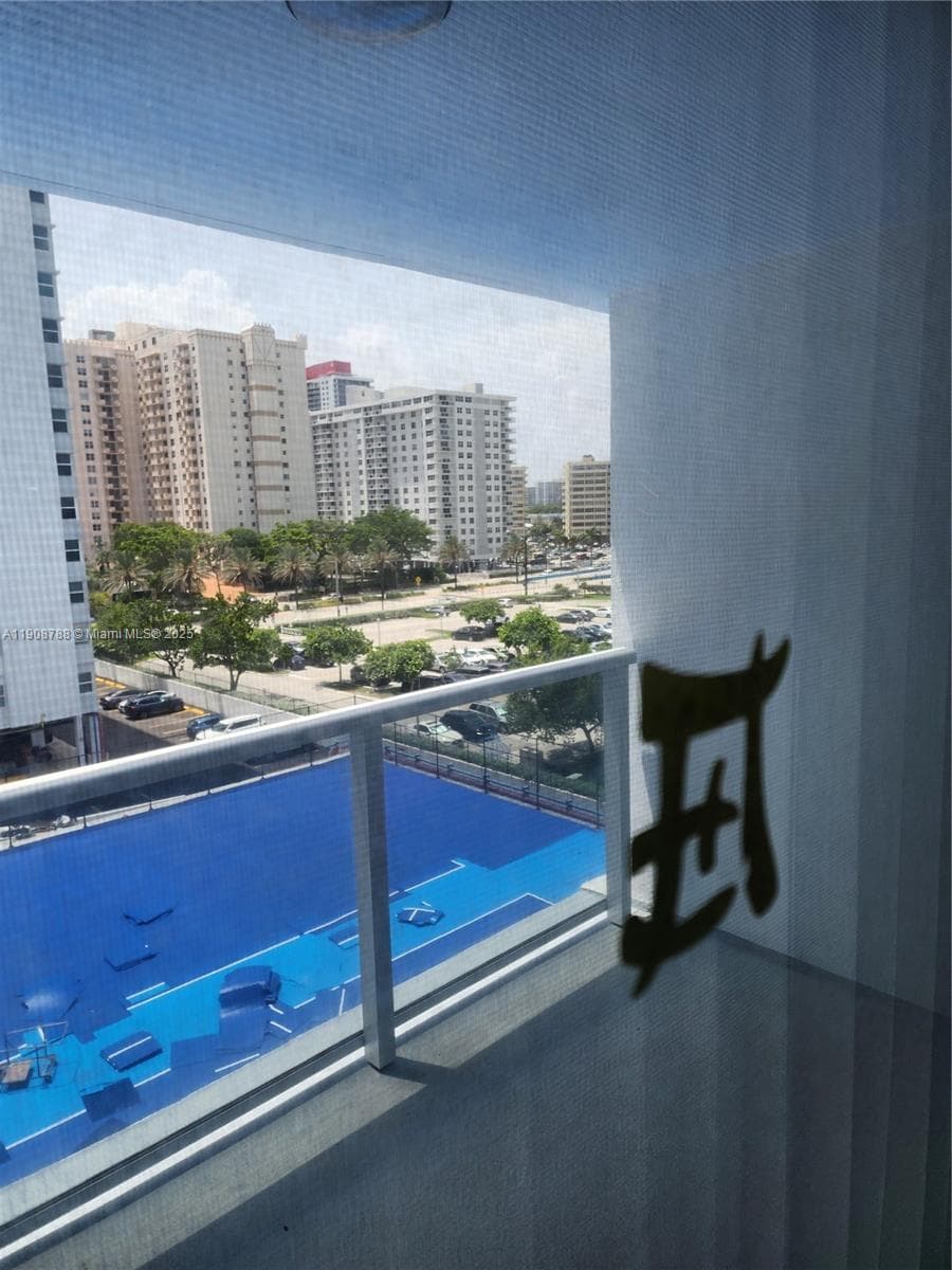 LA MER ESTATES EAST CONDO · #607 in Hallandale Beach - Photo 11