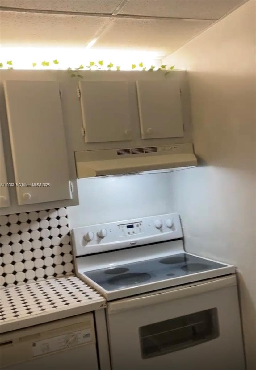 WOODSIDE APTS CONDO · #A-519 in North Miami Beach - Photo 3