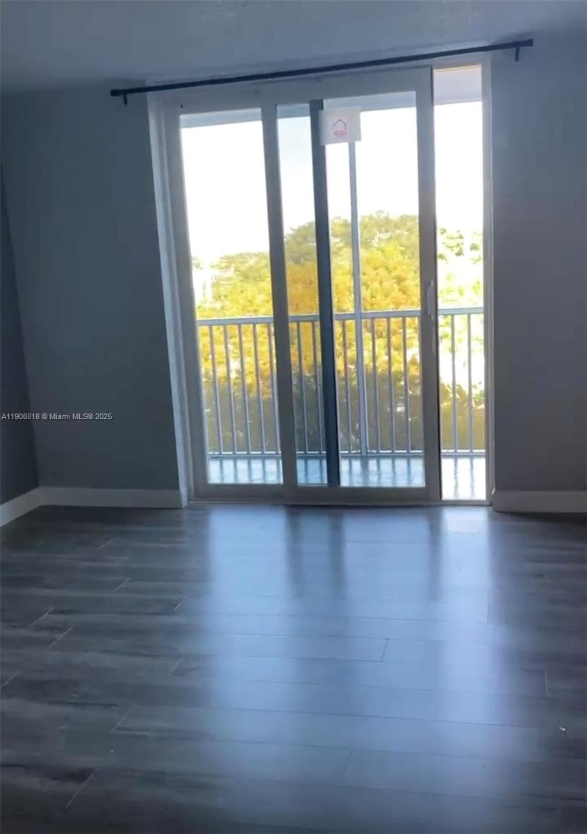 WOODSIDE APTS CONDO · #A-519 in North Miami Beach - Photo 1