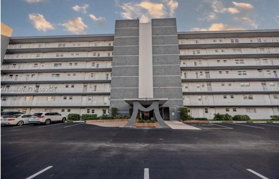 MEADOWBROOK TOWERS CONDO · #304 in Hallandale Beach - Photo 11