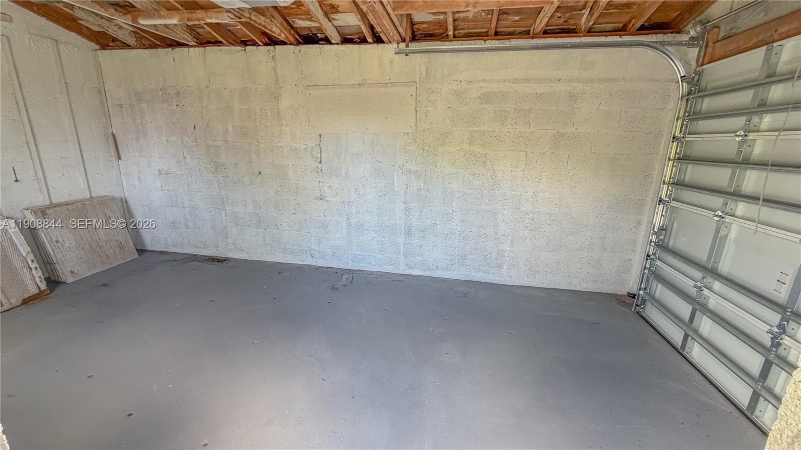 2462 Johnson St photo 29