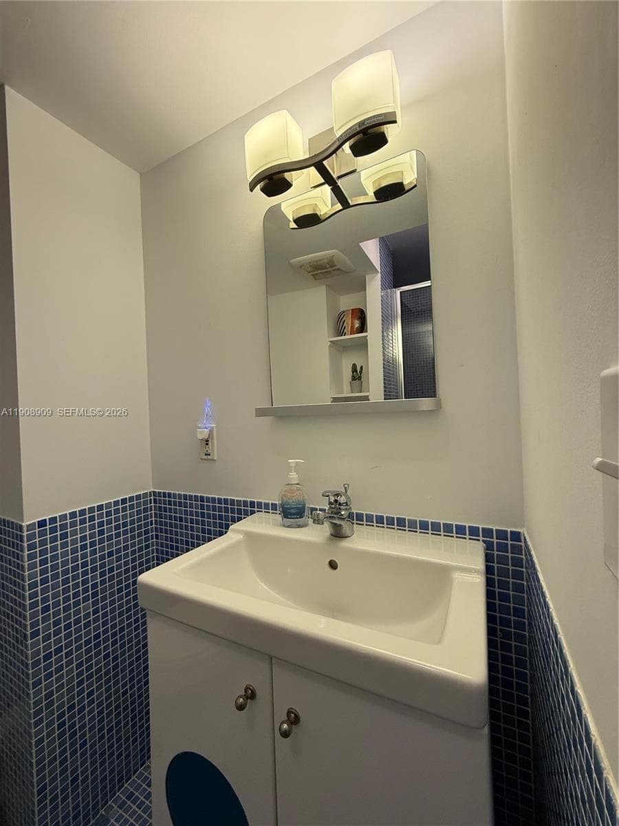 9500 OCEANS CONDO · #1208 in Surfside - Photo 27