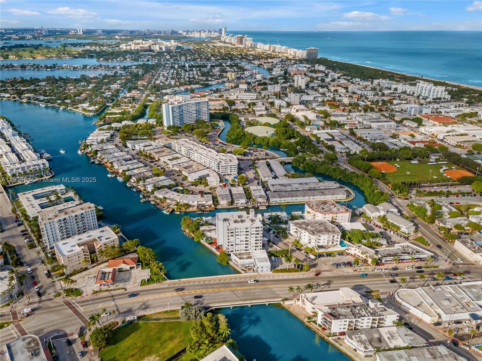 PARKVIEW PLAZA CONDO · #513 in Miami Beach - Photo 6