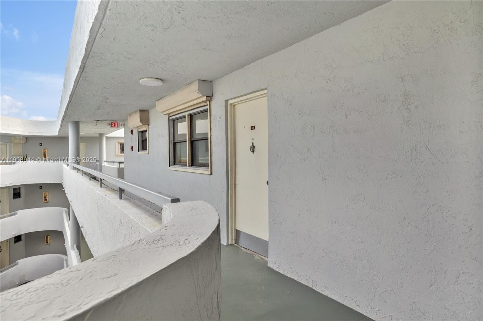 PARKVIEW PLAZA CONDO · #513 in Miami Beach - Photo 22
