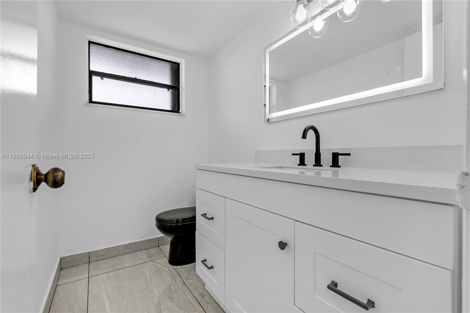 PARKVIEW PLAZA CONDO · #513 in Miami Beach - Photo 14