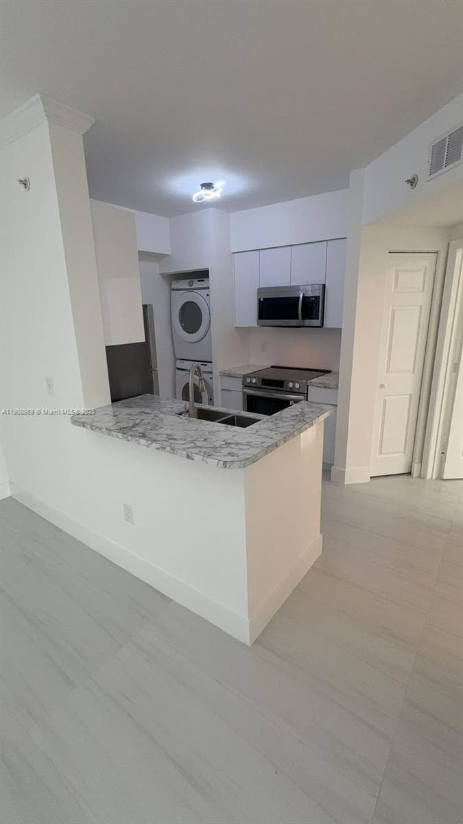 Porto Bellagio · #1617 in Sunny Isles Beach - Photo 3