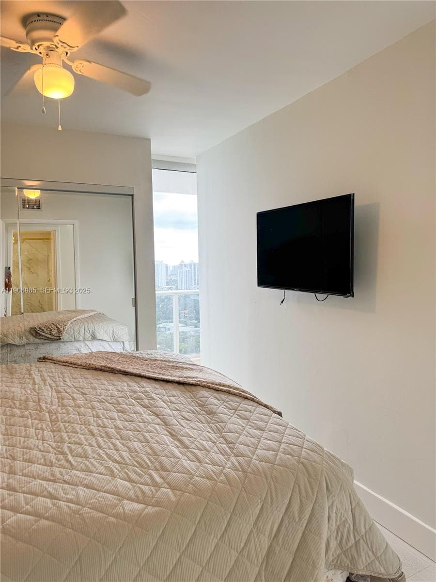 PARKER TOWER CONDO · #2403 in Hallandale Beach - Photo 31