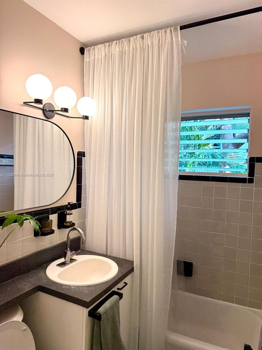 PARK SQUARE CONDO · #8-1117 in Miami Beach - Photo 24