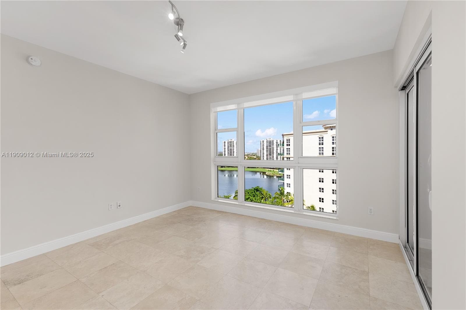 Turnberry Village South T · #PH18 in Aventura - Photo 42