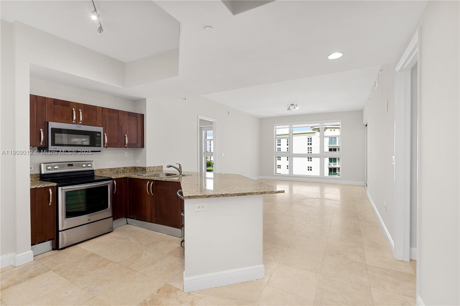 Turnberry Village South T · #PH18 in Aventura - Photo 13