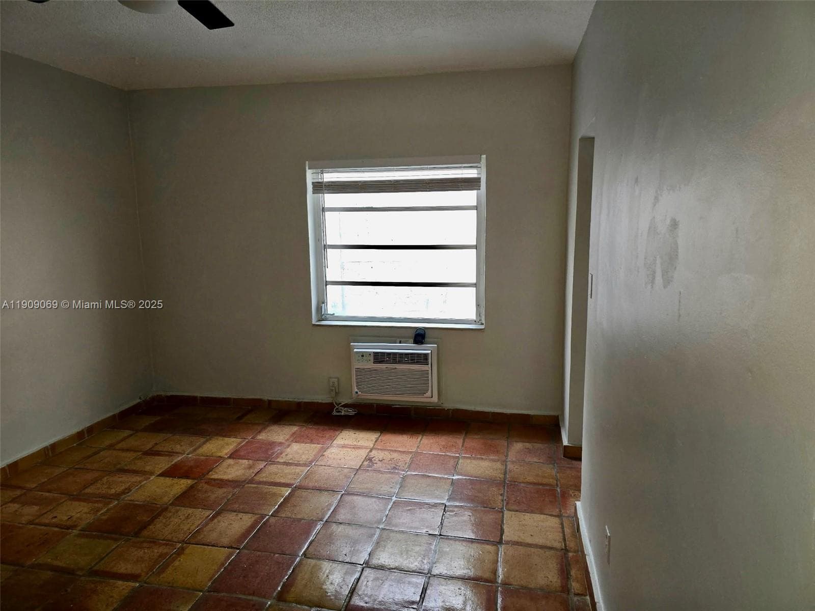 CARMEL VILLAS CONDO · #18 in Miami Beach - Photo 16