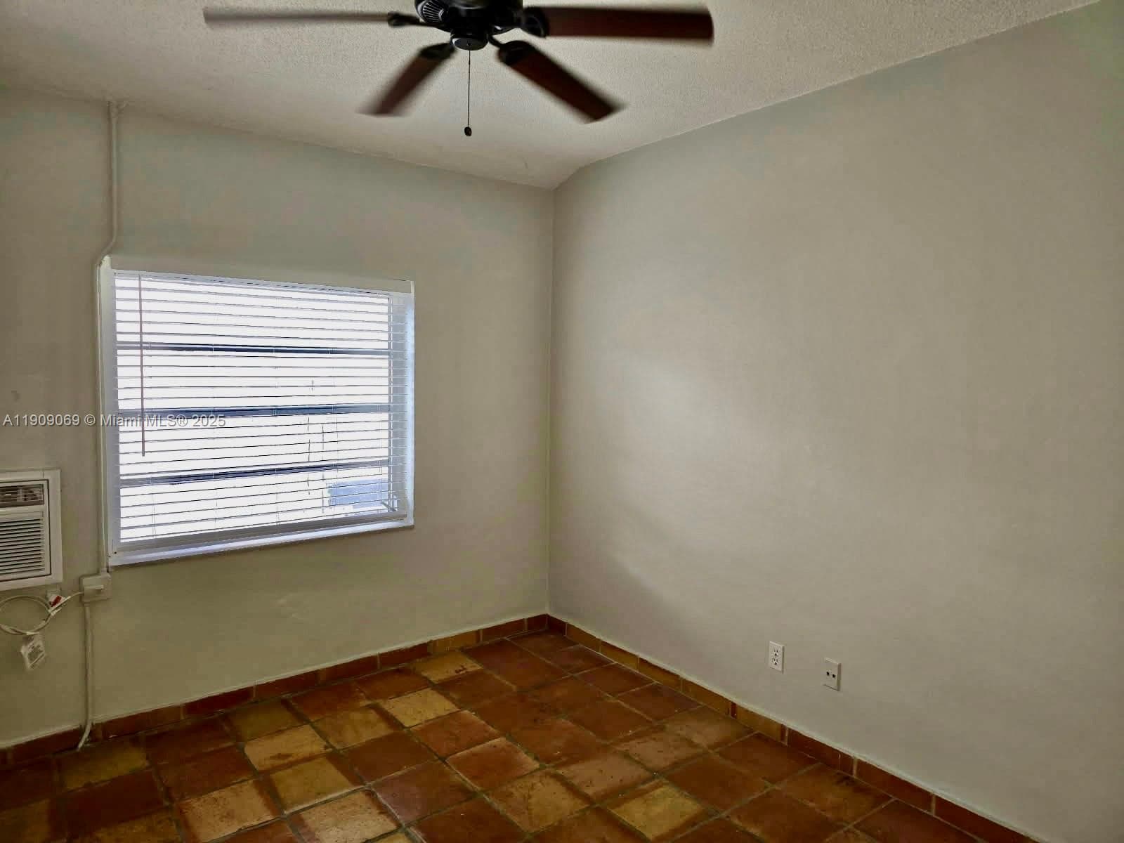 CARMEL VILLAS CONDO · #18 in Miami Beach - Photo 12