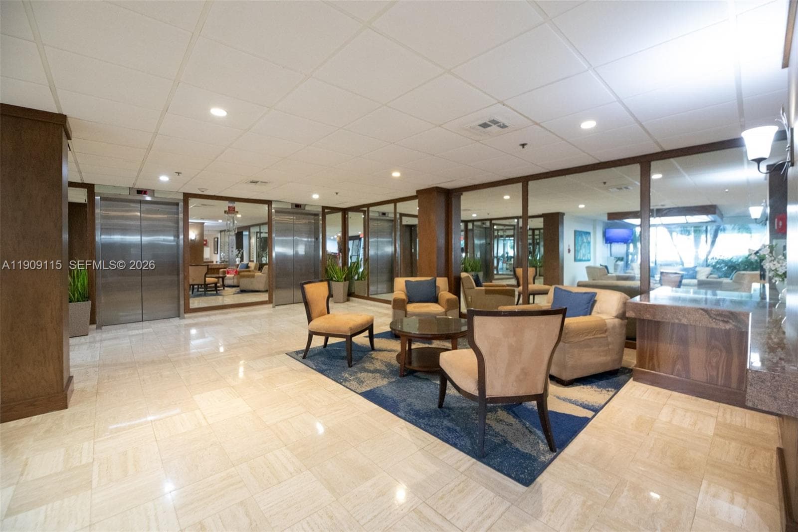 HILLCREST EAST · #212 in Hollywood - Photo 17