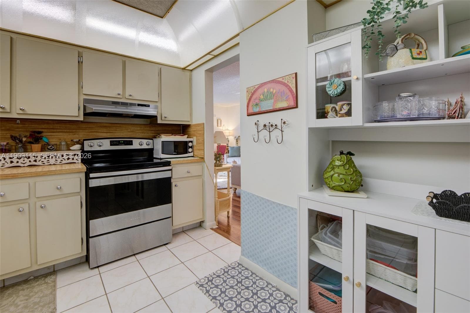 HILLCREST EAST · #212 in Hollywood - Photo 73