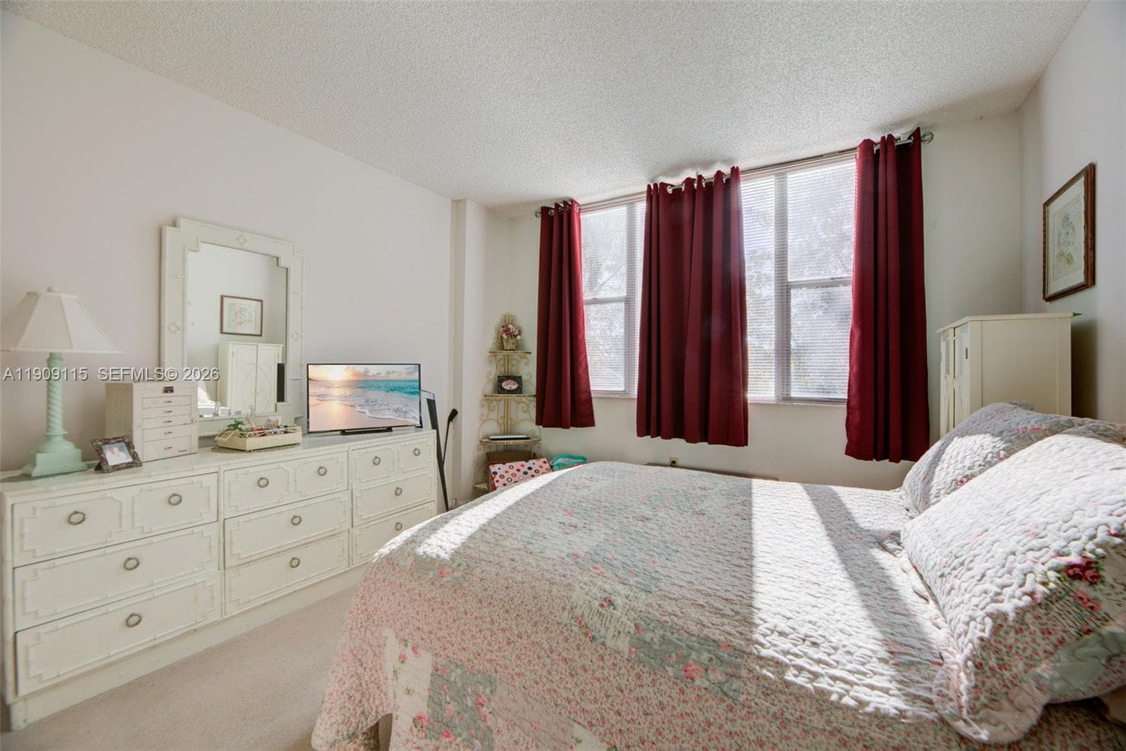 HILLCREST EAST · #212 in Hollywood - Photo 28