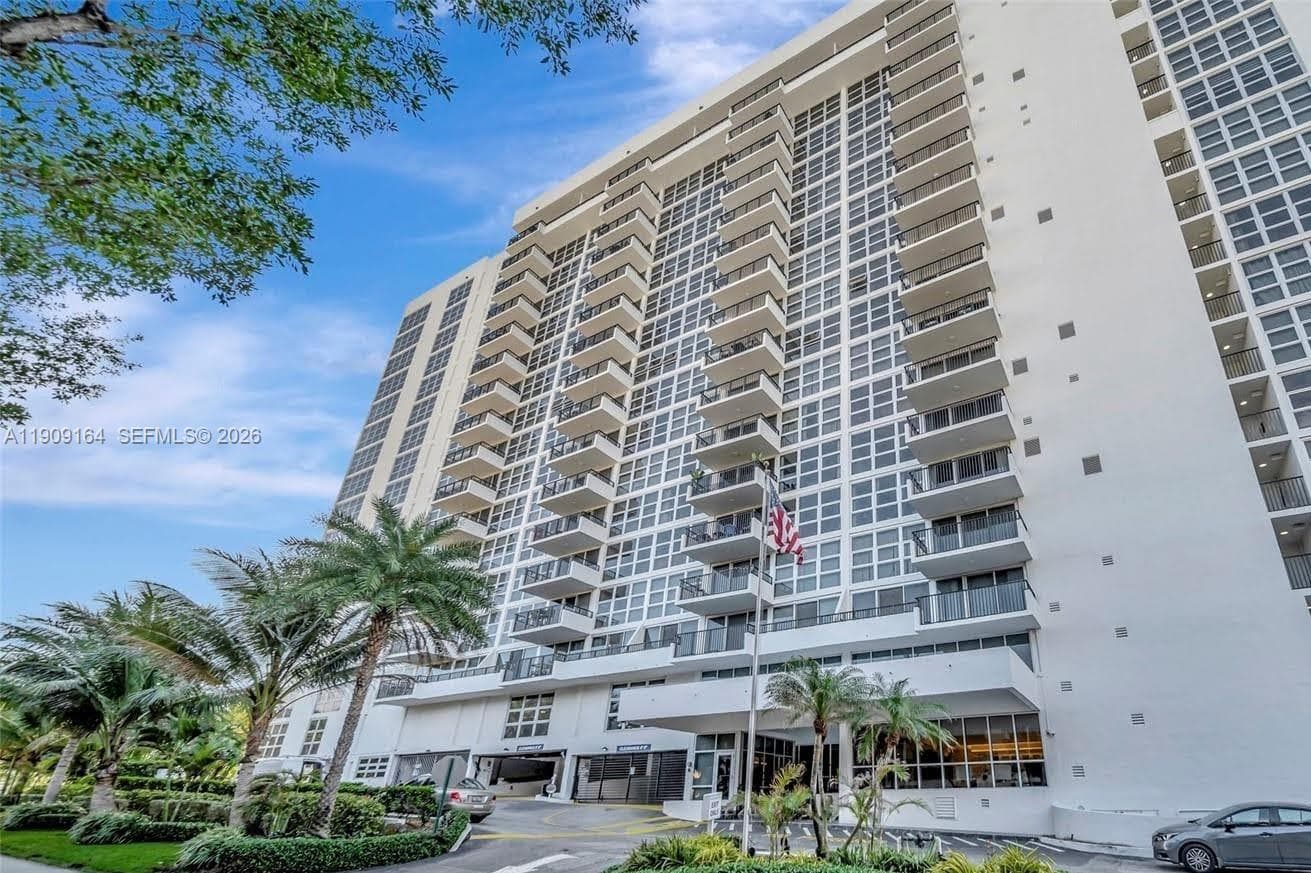 SILVER THATCH ATLANTIC PL · #1508 in Pompano Beach - Photo 2