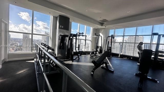 Loft Downtown II · #617 in Miami - Photo 34