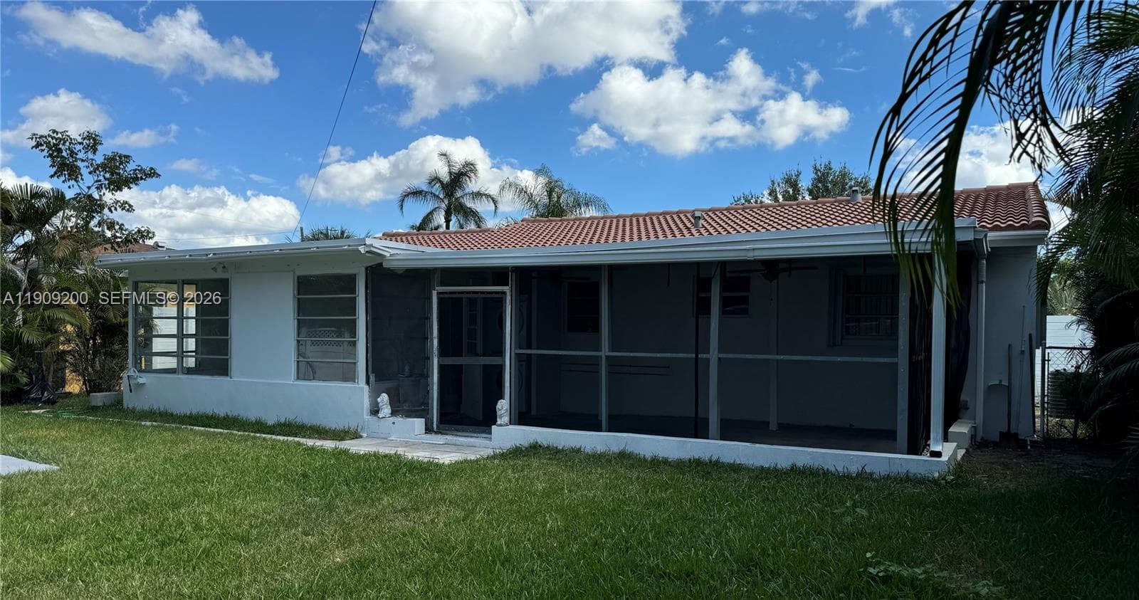 2400 N 57th Way photo 8