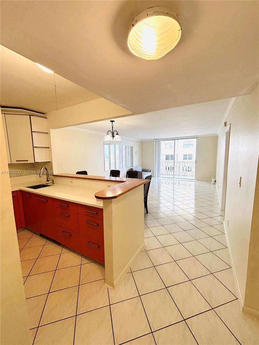 Imperial Towers · #622 in Hallandale Beach - Photo 6
