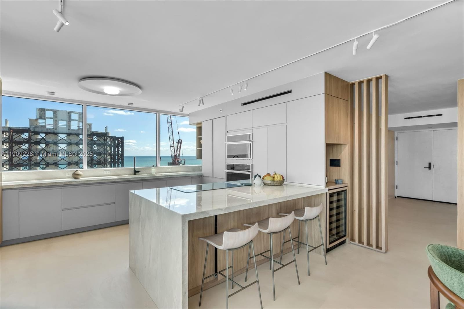KING DAVID TOWERS CONDO · #1201 in Miami Beach - Photo 20