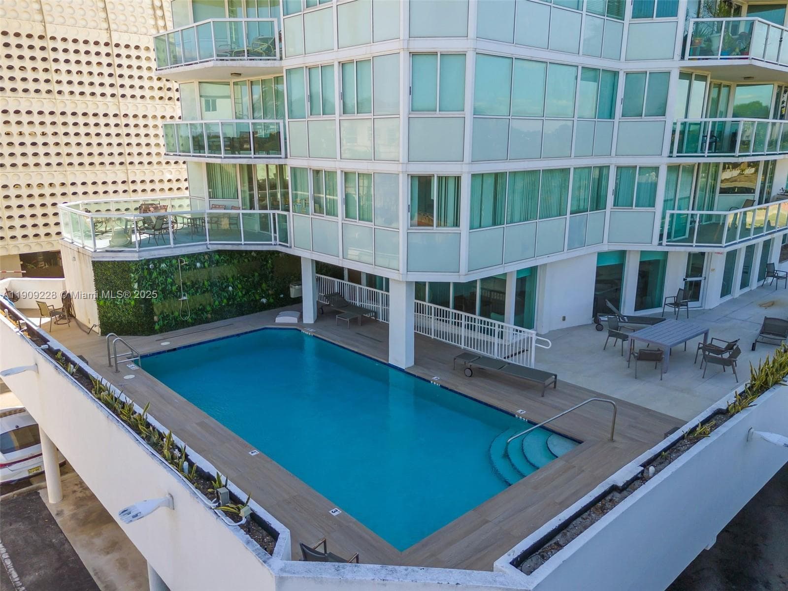 KING DAVID TOWERS CONDO · #1201 in Miami Beach - Photo 54
