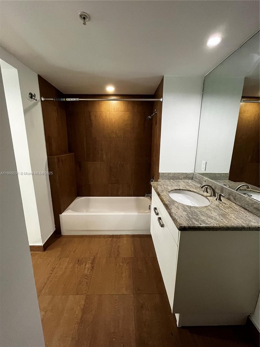 Vilasol Condominium · #17 in Miami Beach - Photo 17